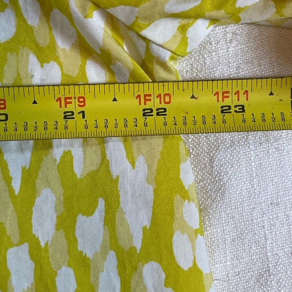 Who What Wear Yellow White Leopard Top Puff Sleeve Size L - Picture 5 of 9